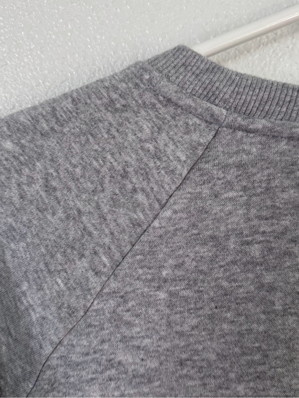 Under Armour Gray Fleece Crewneck Sweatshirt Size L - Picture 4 of 5